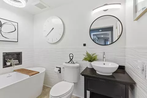 Bath - 13404 E 24th Ave, Spokane Valley, WA 99216 photo 1 of 5