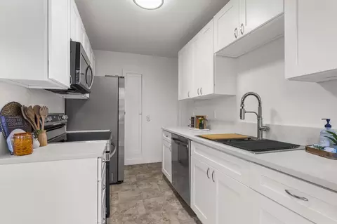 Kitchen - 106 E 29th Ave, Spokane, WA 99203 photo 1 of 3