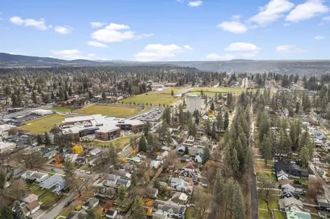 View/Area - 106 E 29th Ave, Spokane, WA 99203 photo 9 of 13
