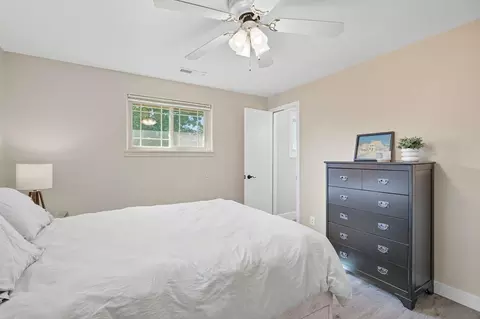 Bedroom - 13704 E 16th Ave, Spokane Valley, WA 99216 photo 2 of 7