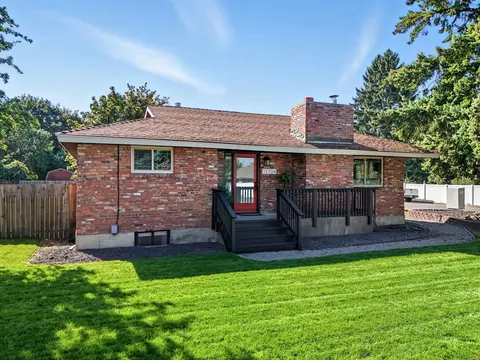 13704 E 16th Ave, Spokane Valley, WA 99216