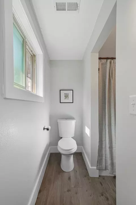 Bath - 13704 E 16th Ave, Spokane Valley, WA 99216 photo 1 of 4