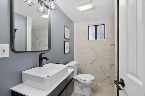 Bath - 13704 E 16th Ave, Spokane Valley, WA 99216 photo 3 of 4