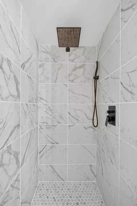 Bath - 13704 E 16th Ave, Spokane Valley, WA 99216 photo 4 of 4