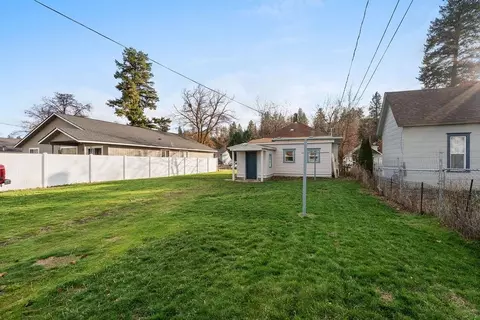 Exterior - 1911 E 6th Ave, Spokane, WA 99202 photo 6 of 12