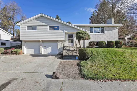6826 N Greenwood Blvd, Spokane, WA 99208
