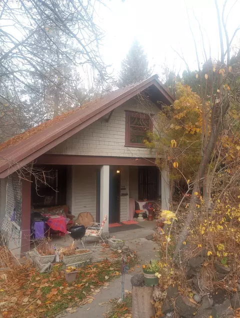 746 W Cliff Dr, Spokane, WA 99204