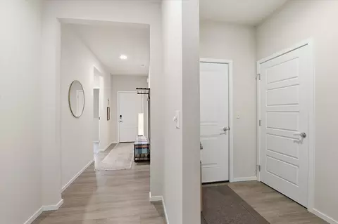 Entry Way - 1129 E Gallium Ln, Colbert, WA 99005 photo 2 of 3