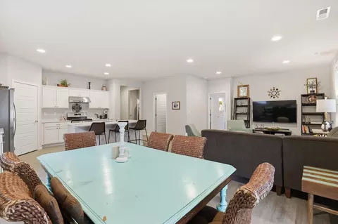 Dining - 1129 E Gallium Ln, Colbert, WA 99005 photo 1 of 2