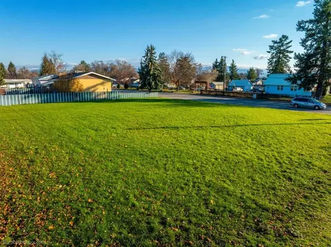 13909 E Wellesley Ave, Spokane Valley, WA 99216