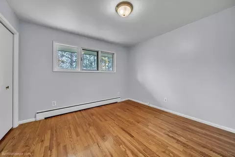 Bedroom - 2128 E 35th Ave, Spokane, WA 99203 photo 3 of 8