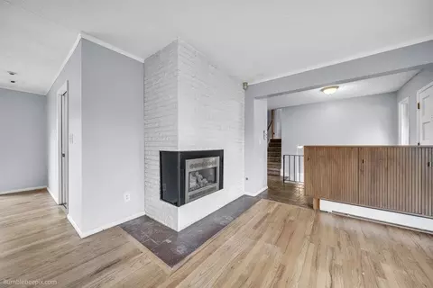 Living - 2128 E 35th Ave, Spokane, WA 99203 photo 3 of 7