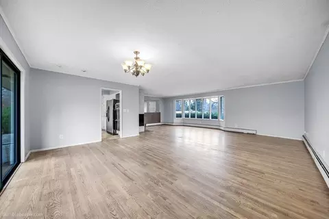 Living - 2128 E 35th Ave, Spokane, WA 99203 photo 6 of 7