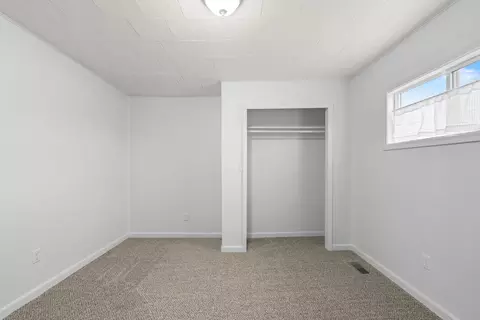 Bedroom - 420 E Sanson Ave, Spokane, WA 99207 photo 4 of 5