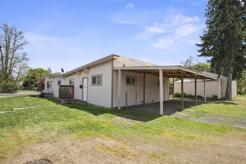 Exterior - 420 E Sanson Ave, Spokane, WA 99207 photo 5 of 6