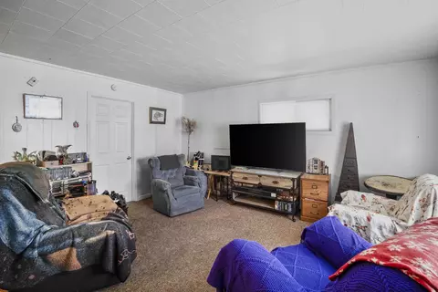 Living - 420 E Sanson Ave, Spokane, WA 99207 photo 5 of 6