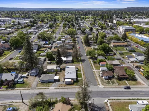 View/Area - 420 E Sanson Ave, Spokane, WA 99207 photo 7 of 8