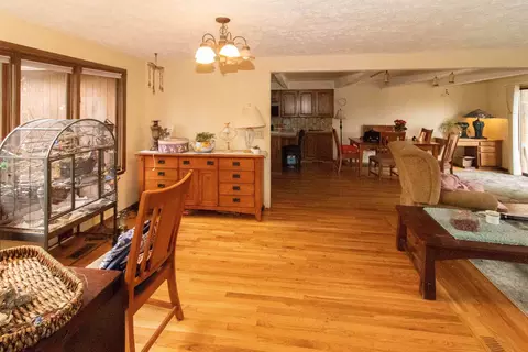Living - 12816 E Apache Pass Rd, Spokane, WA 99206 photo 2 of 4