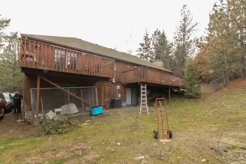 Exterior - 12816 E Apache Pass Rd, Spokane, WA 99206 photo 12 of 13
