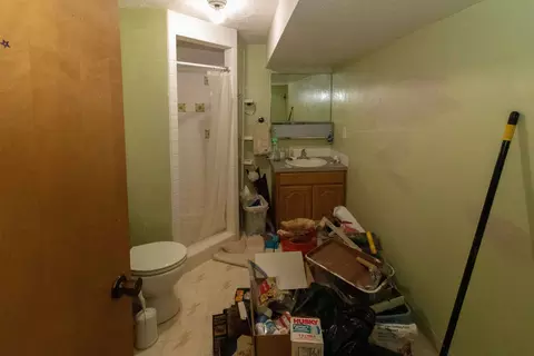 Bath - 12816 E Apache Pass Rd, Spokane, WA 99206 photo 3 of 3