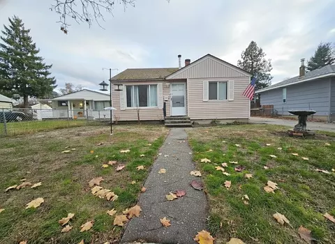 1024 E Queen Ave, Spokane, WA 99207