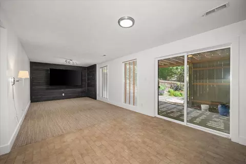 Living - 8024 Elde Dr, Spokane, WA 99212 photo 5 of 5
