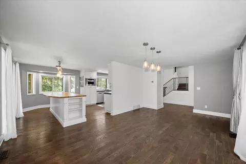 Living - 8024 Elde Dr, Spokane, WA 99212 photo 2 of 5