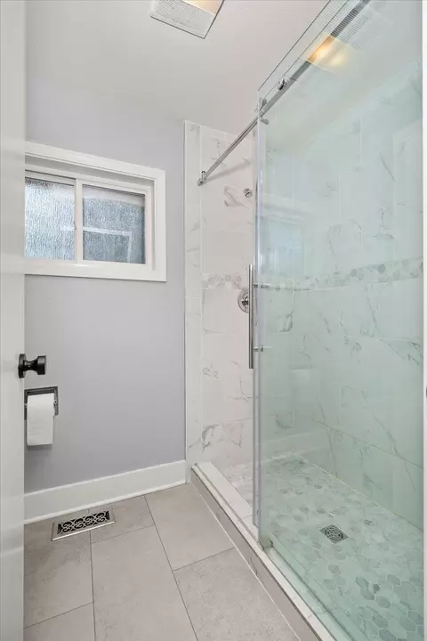 Bath - 8024 Elde Dr, Spokane, WA 99212 photo 2 of 4