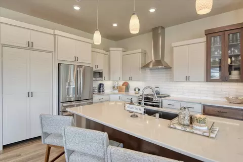 Kitchen - 13622 N Eagle View Ln, Spokane, WA 99208 photo 3 of 6