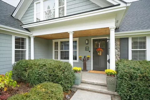 Exterior - 23 E Roscoe Ct, Spokane, WA 99224 photo 4 of 8