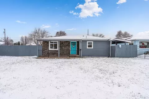 2008 E Nebraska Ave, Spokane, WA 99208