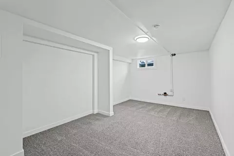 Bedroom - 5518 E Commerce Ave, Spokane, WA 99212 photo 5 of 7