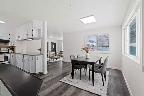 Dining - 5518 E Commerce Ave, Spokane, WA 99212 photo 4 of 5