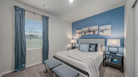 Bedroom - 13371 E 35th Ln, Spokane, WA 99206 photo 2 of 2