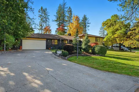 1511 W Fairway Dr, Spokane, WA 99218