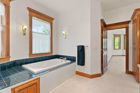 Bath - 3810 Evan Ln, Colbert, WA 99005 photo 2 of 3