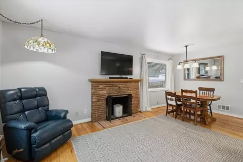 Living - 4135 E Frederick Ave, Spokane, WA 99217 photo 1 of 1