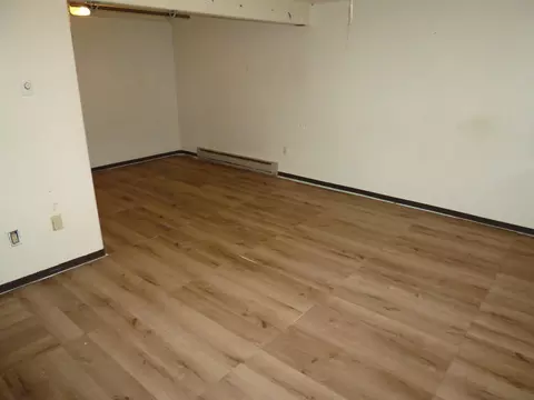 Living - 924 E Bedivere Dr, Spokane, WA 99218 photo 7 of 7