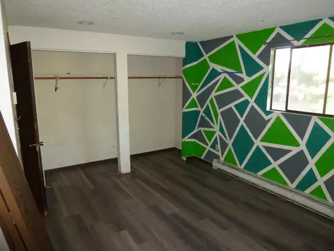 Bedroom - 924 E Bedivere Dr, Spokane, WA 99218 photo 1 of 2