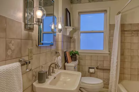 Bath - 1027 E 37th Ave, Spokane, WA 99203 photo 1 of 4