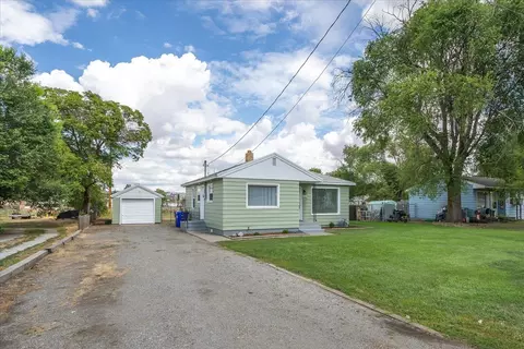 Exterior - 8209 E Knox Ave, Spokane Valley, WA 99212 photo 3 of 9