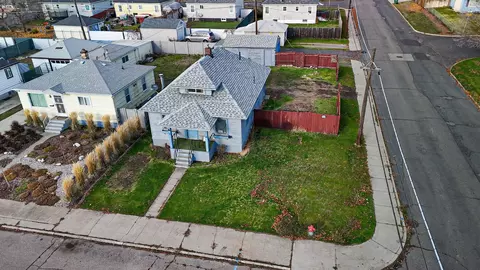 View/Area - 1329 E Gordon Ave, Spokane, WA 99207 photo 1 of 4