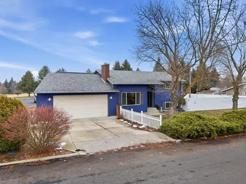 535 E Wilding Ave, Spokane, WA 99208 photo 2