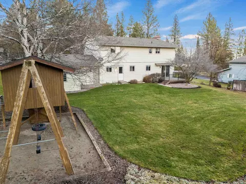 Exterior - 9520 E Holman Rd, Spokane, WA 99206 photo 11 of 13