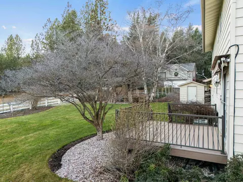 Exterior - 9520 E Holman Rd, Spokane, WA 99206 photo 7 of 13
