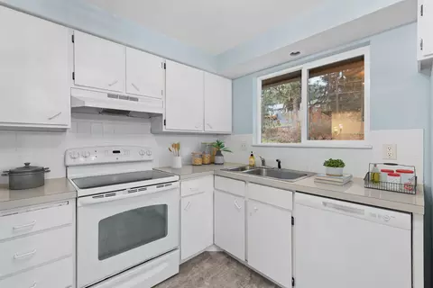 3908 E 12th Ave, Spokane, WA 99202 photo 8