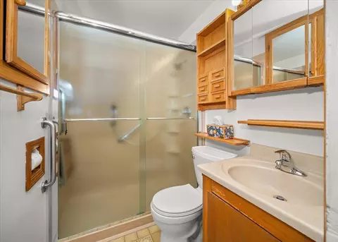 Bath - 3323 E Jackson Ave, Spokane, WA 99217 photo 1 of 2