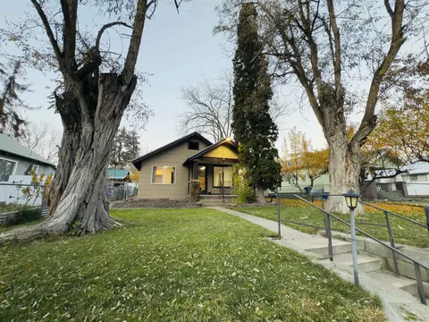 Exterior - 2217 E 7th Ave, Spokane, WA 99202 photo 10 of 11