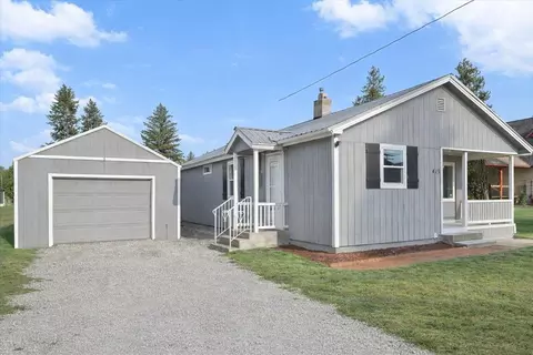 415 E D St, Deer Park, WA 99006