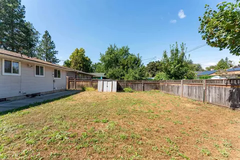 Exterior - 3817 E 7th Ave, Spokane, WA 99202 photo 4 of 9